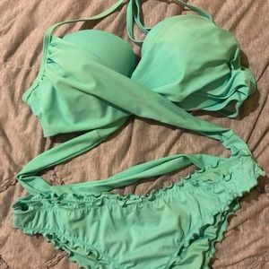 VICTORIA’S SECRETS Bikini top & TARGET bottom